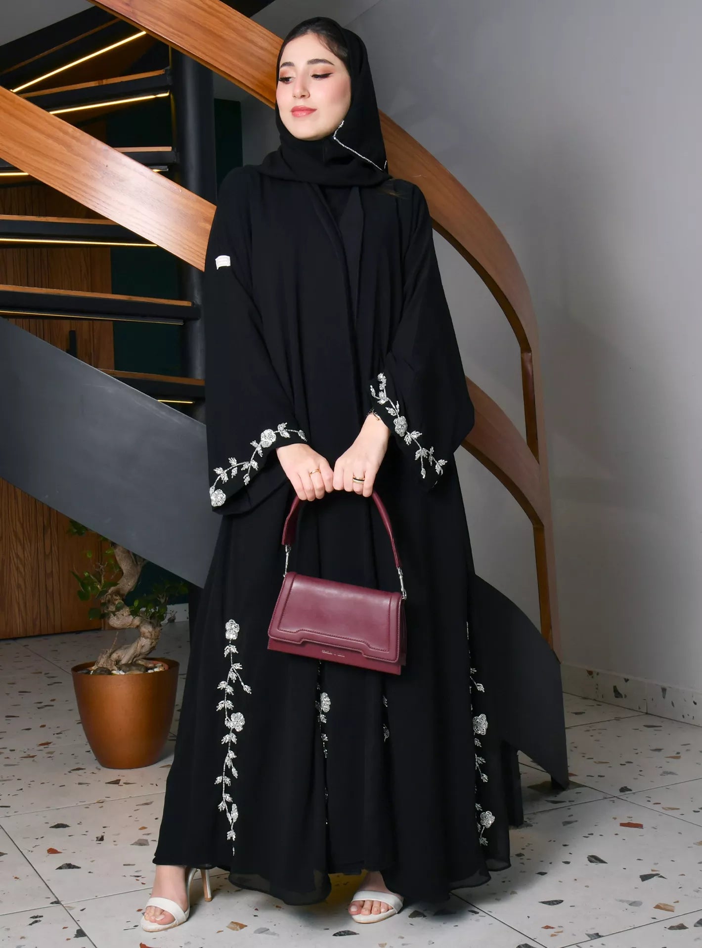 Embroidered Elegance Abaya