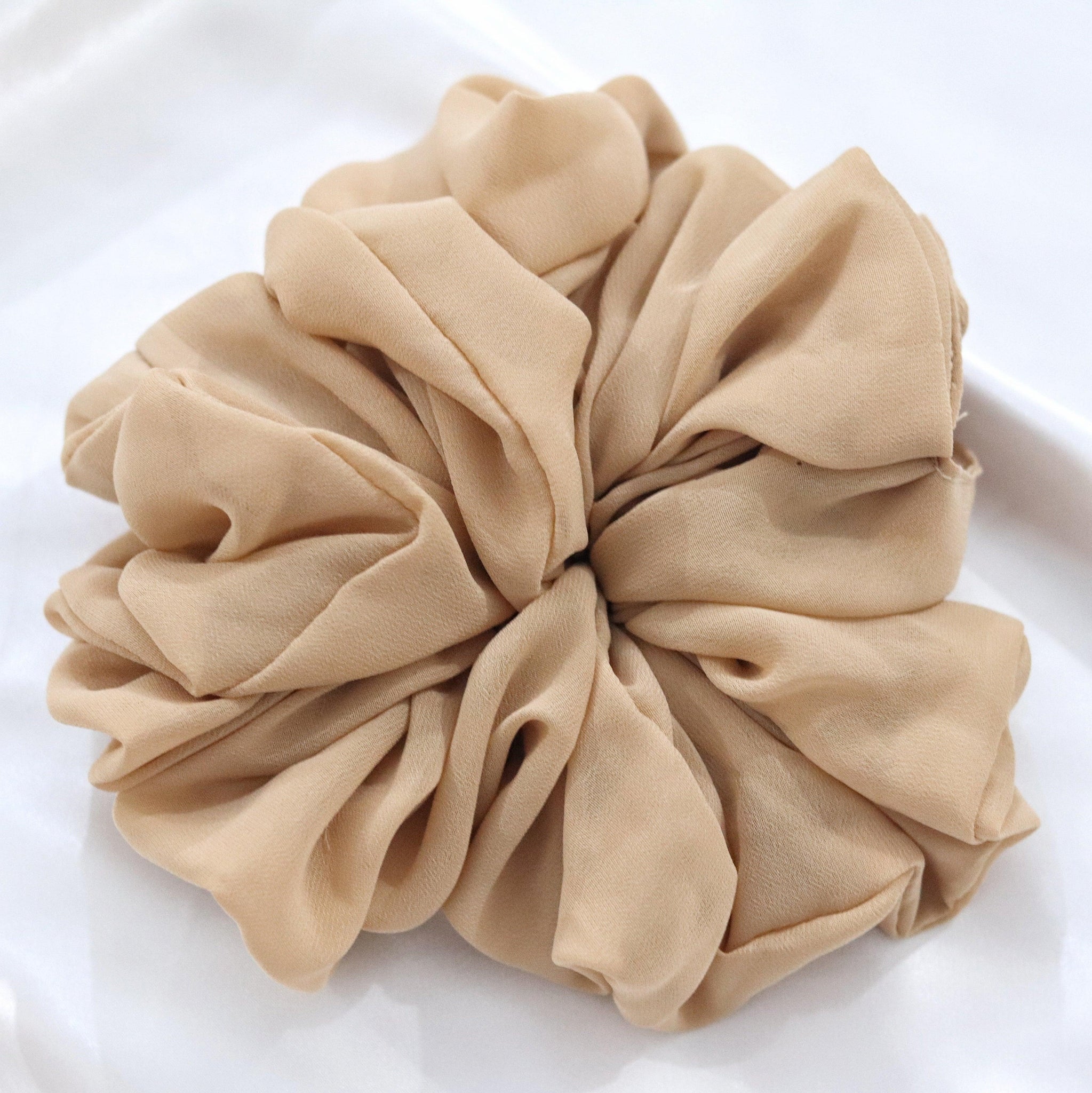 Volume Vibe Scrunchie - Nude