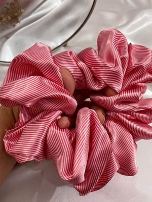 XL Scrunchie - Raspberry